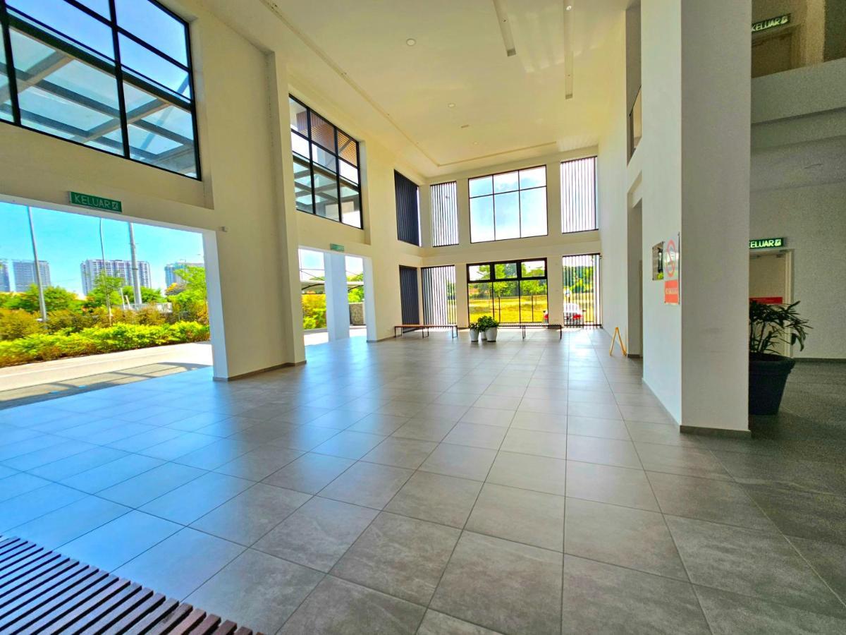 Quartz Paragon Suites Melaka By Ggm Esterno foto