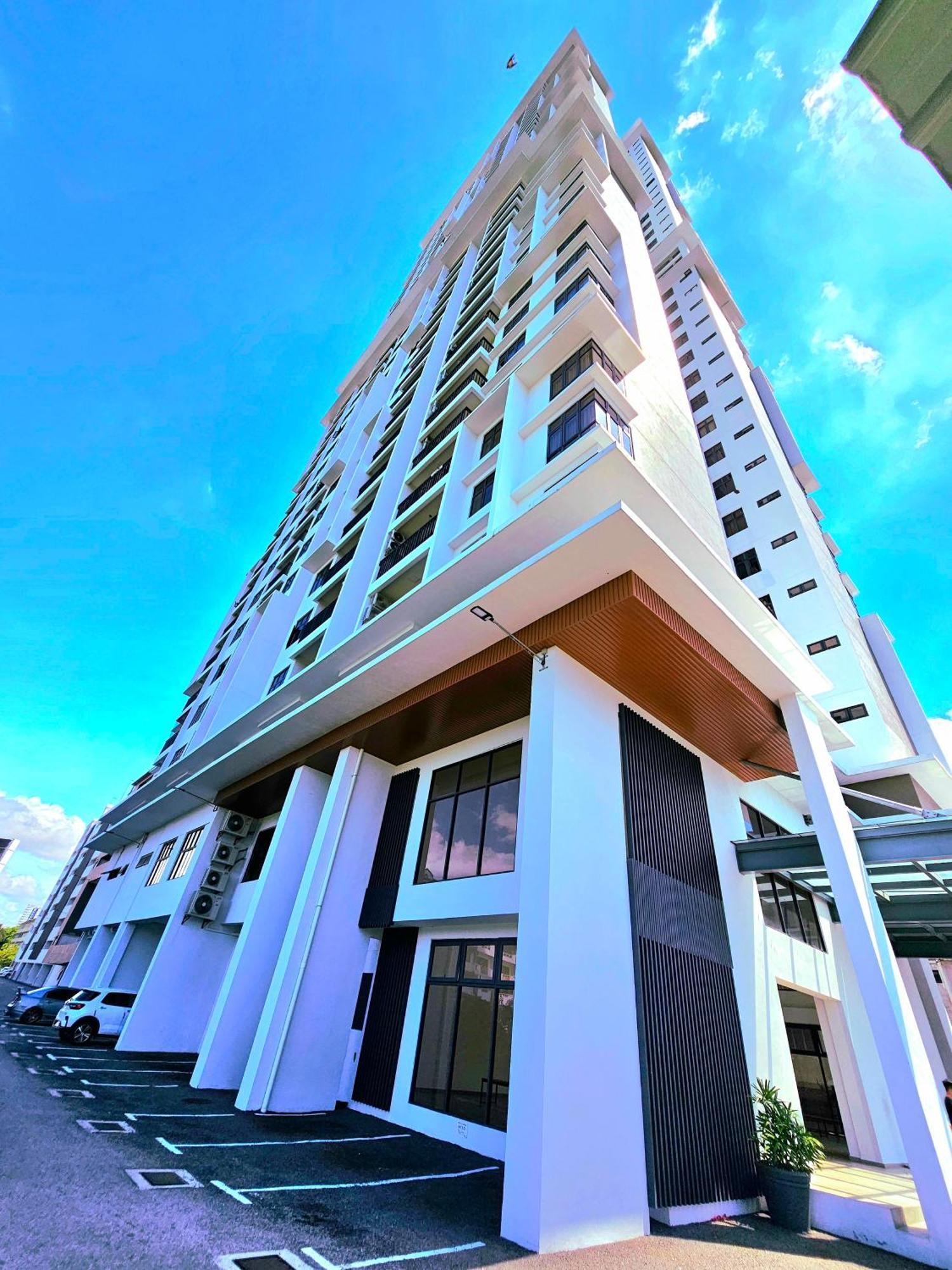 Quartz Paragon Suites Melaka By Ggm Esterno foto